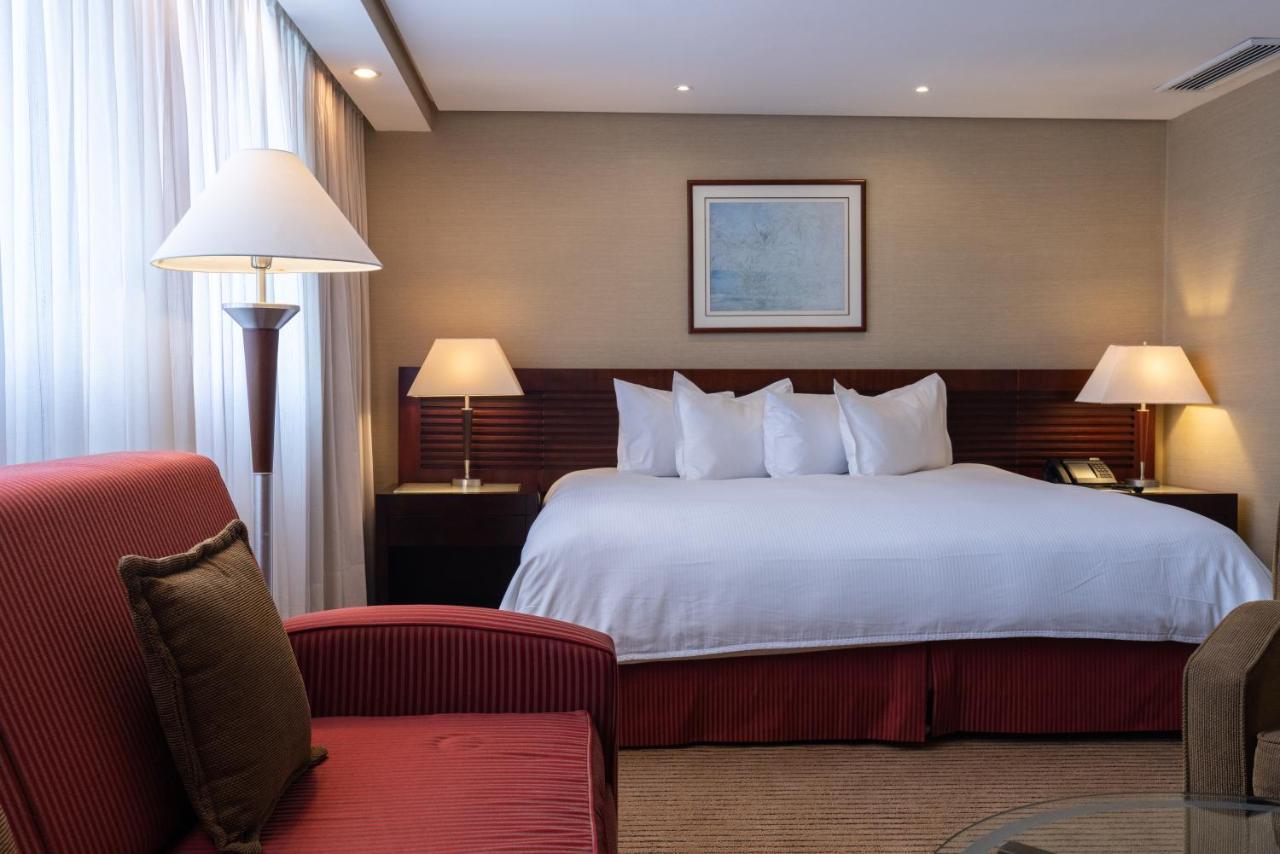 Eurobuilding Hotel & Suites Caracas Zewnętrze zdjęcie A bedroom at the Four Seasons Hotel