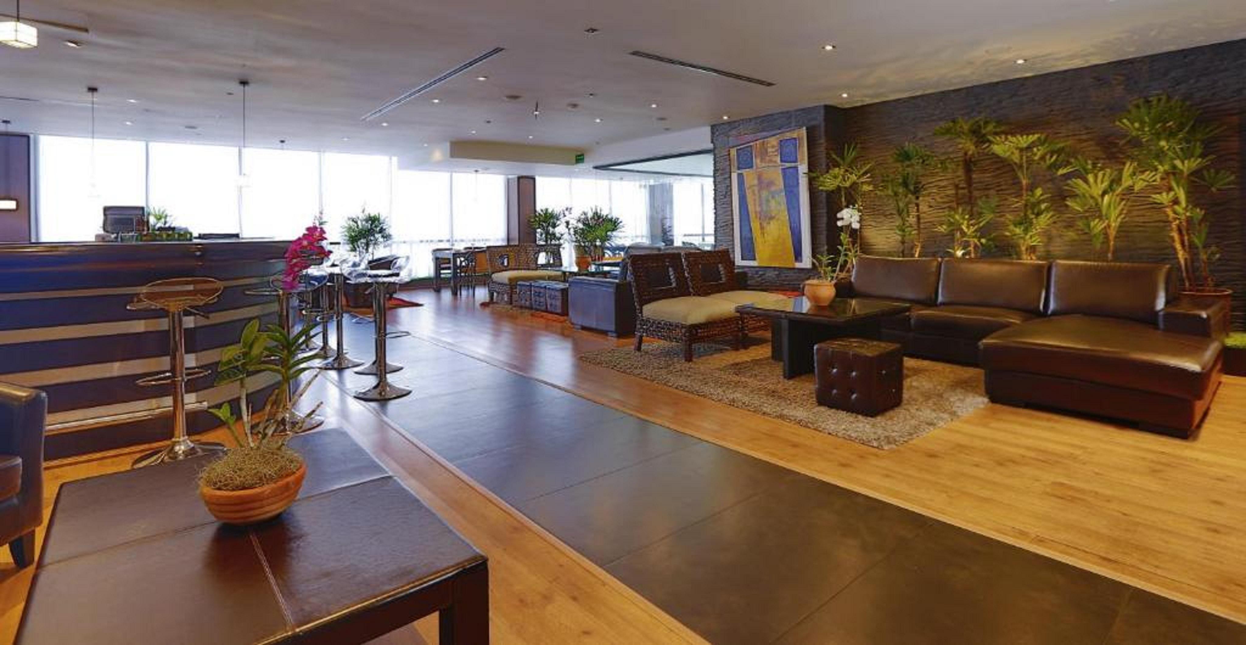 Eurobuilding Hotel & Suites Caracas Zewnętrze zdjęcie The lounge at the airport