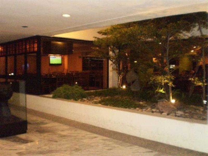 Eurobuilding Hotel & Suites Caracas Zewnętrze zdjęcie The interior of the hotel